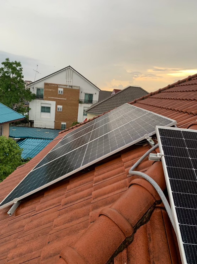 ติดตั้งโซล่าเซลล์บ้านพักอาศัยหินเหล็กไฟ